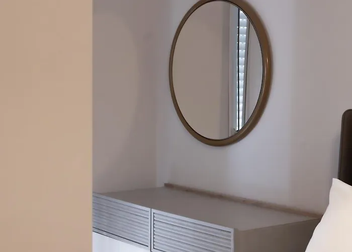 Seabreeze By Ro *